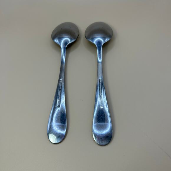 2 Place Oval Soup Spoon Malibu Satin by Cambridge Silver 8" Satin, Bevel Edge - Picture 3 of 4